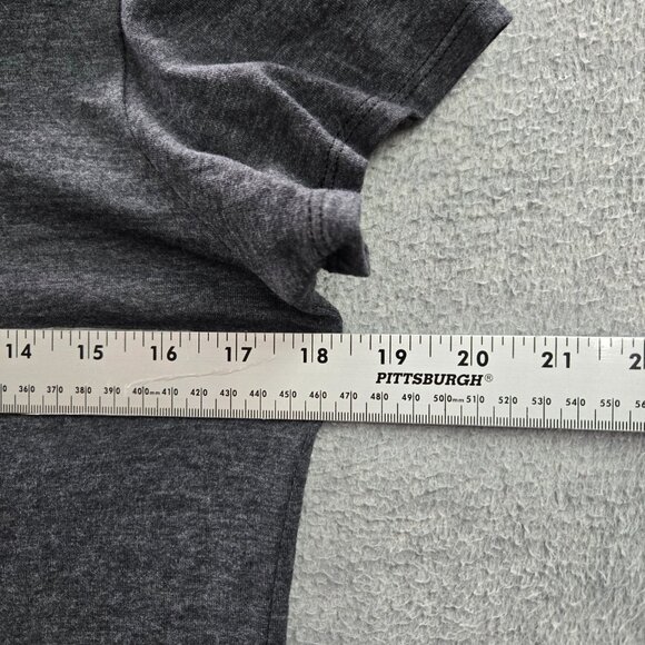 UFC 200 Women Top Large Gray Logo Reebok Short Sleeve Crew Neck NWT - Picture 5 of 10